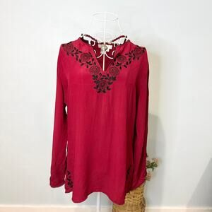 Stunning vintage 70s 100 % silk red button-up blouse